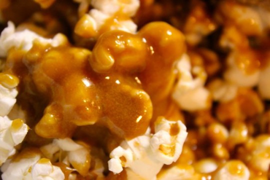 Post image for Baked Caramel Corn